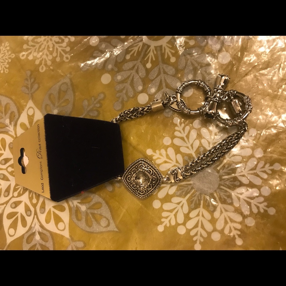 Bracelet